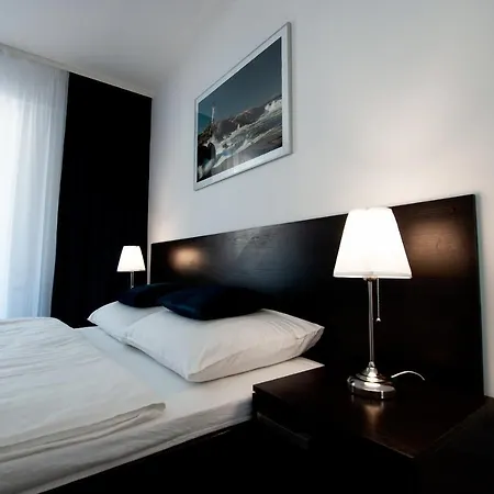 Ikar Z Widokiem Na Morze W Kompleksie Platinium Rewal